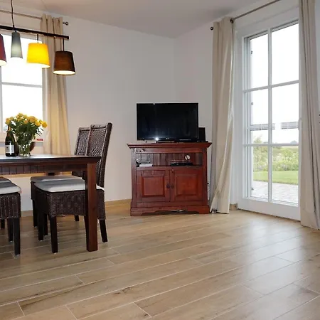 Reethaus Seeadler - Mit Seeblick Ferienhaus Zierow